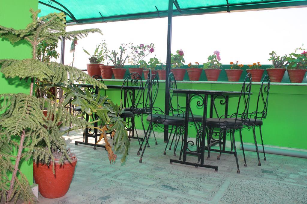 Simrika Homes Bed And Breakfast Катманду Экстерьер фото