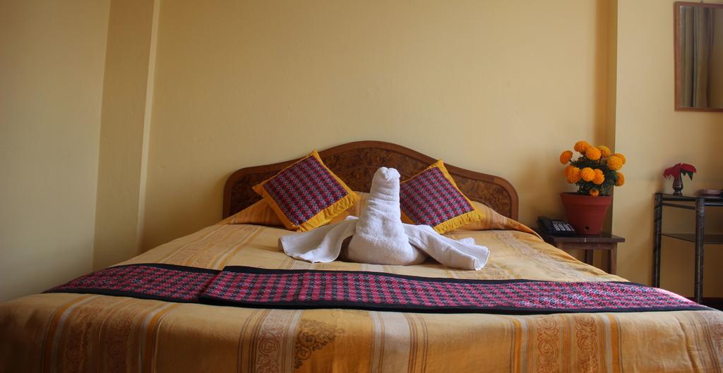 Simrika Homes Bed And Breakfast Катманду Экстерьер фото